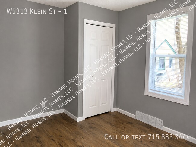 Foto del edificio - W5313 Klein St