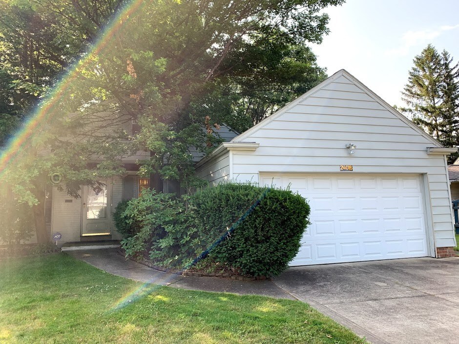 Foto principal - 24016 Glenhill Dr