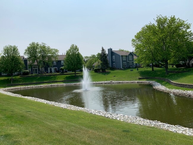 Building Photo - 1098 Camden Ct
