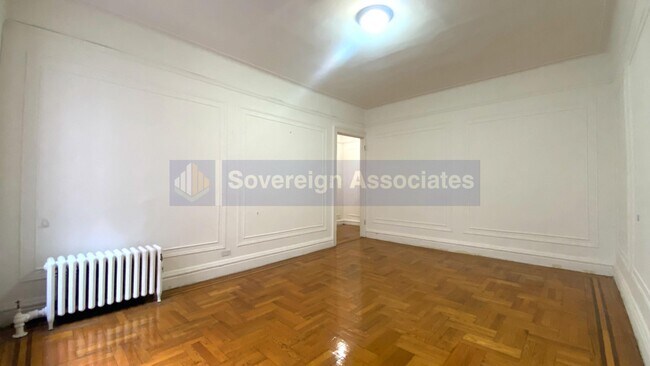 Building Photo - 72 Seaman Avenue