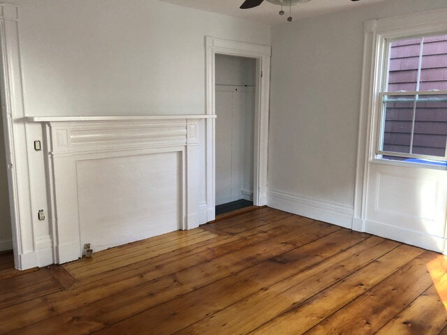 Foto del edificio - ! bed ! bath !st floor unit in a historic ...