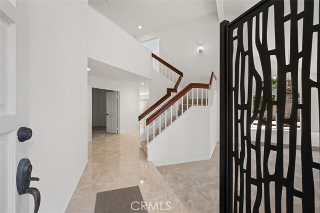 Building Photo - 10 Salerno