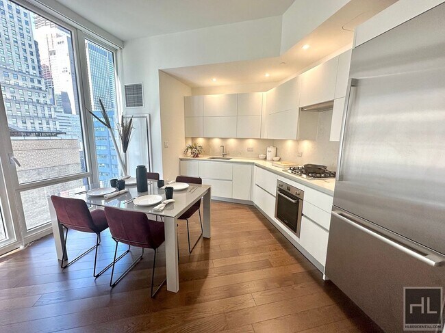 Foto del edificio - East 44th Street / Elegant 1-Bedroom in Tu...