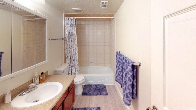 Building Photo - 958 E 500 N Spanish Fork