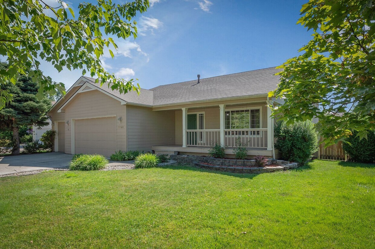 4 bed 3 bath Coeur d'Alene Place (new flo... - 4 bed 3 bath  Coeur d'Alene Place (new flo...