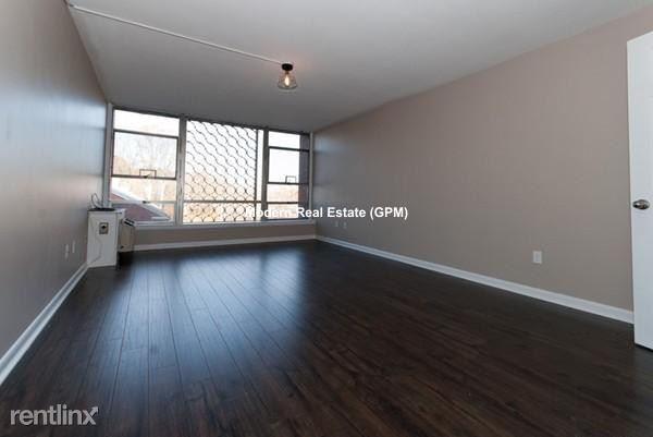 Building Photo - 1 br, 1 bath  - 34 Hammond Pond Pkwy # 300