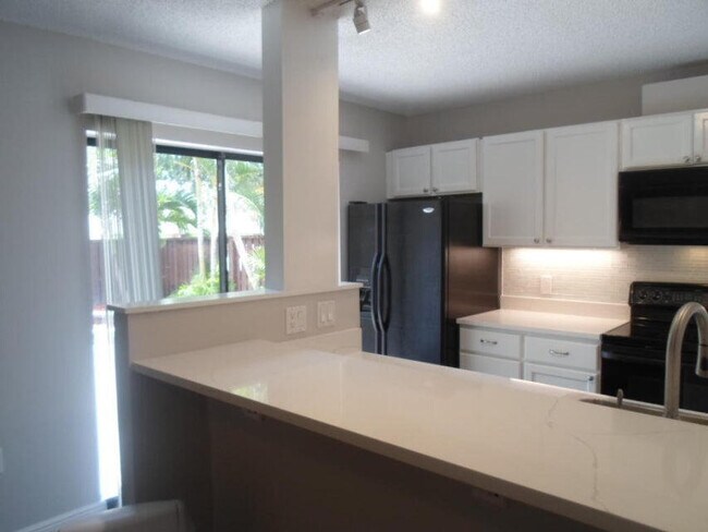 Building Photo - 3627 SW Sunset Trace Cir