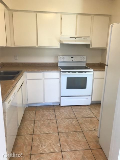 Building Photo - 2 br, 1 bath Condo - 138 Valley Rd