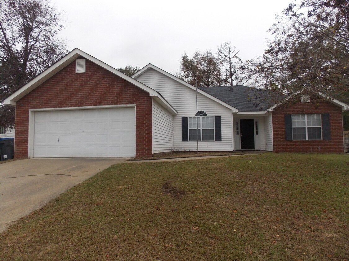 Primary Photo - BEAUTIFUL HOME