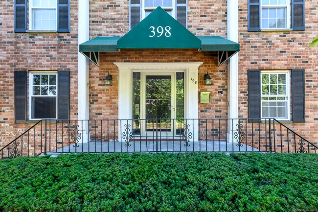 Foto del edificio - 398 Courtland Ave