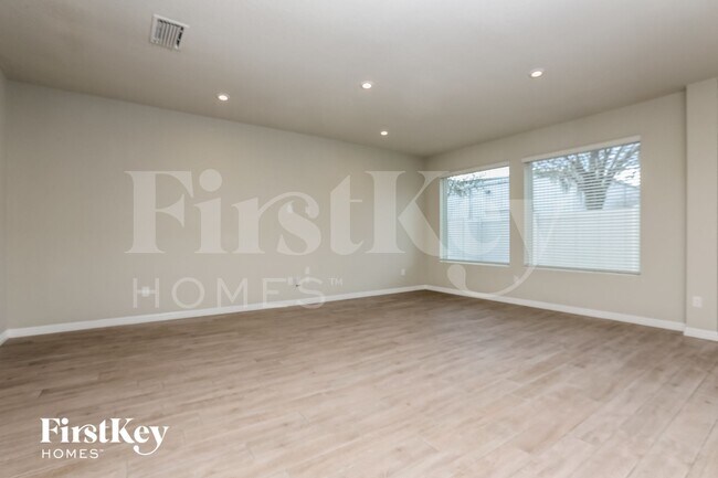 Foto del edificio - 2898 Gipper Cir