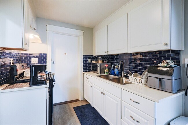 Foto del edificio - 104 Oak St