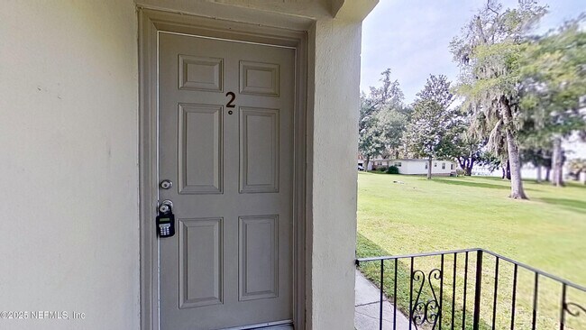 Foto del edificio - 5148 Floral Bluff Rd