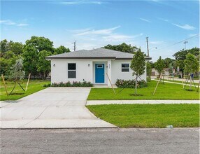 Building Photo - 2360 SW 14th St
