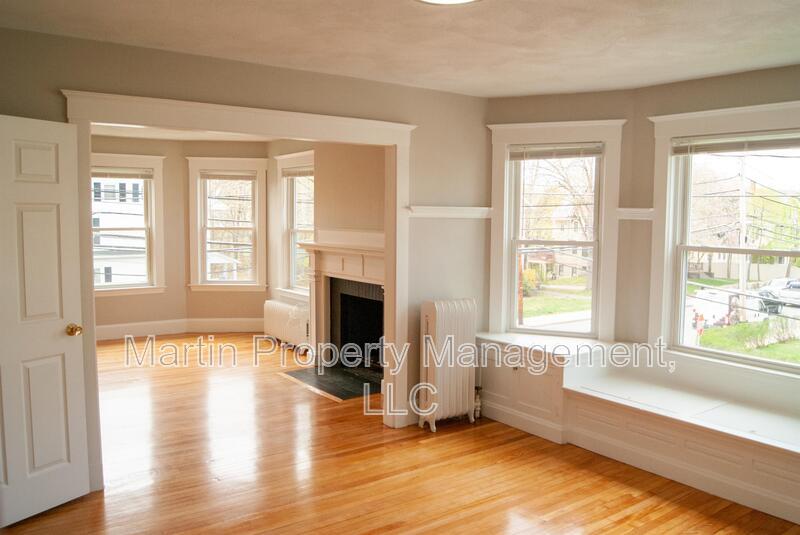 Primary Photo - 45 Lyman St
