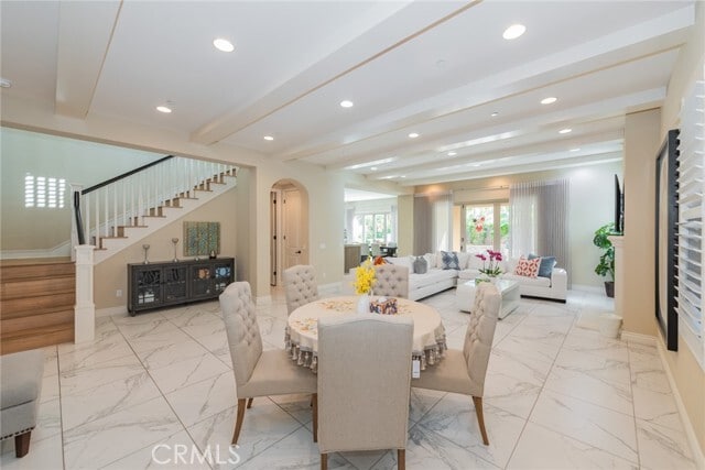 Building Photo - 16 Spanish Moss