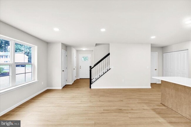 Building Photo - 2450 Jefferson Ave