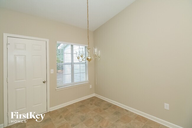 Building Photo - 6490 Emerald Pointe Cir