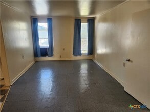 Building Photo - 1205 S 17th St