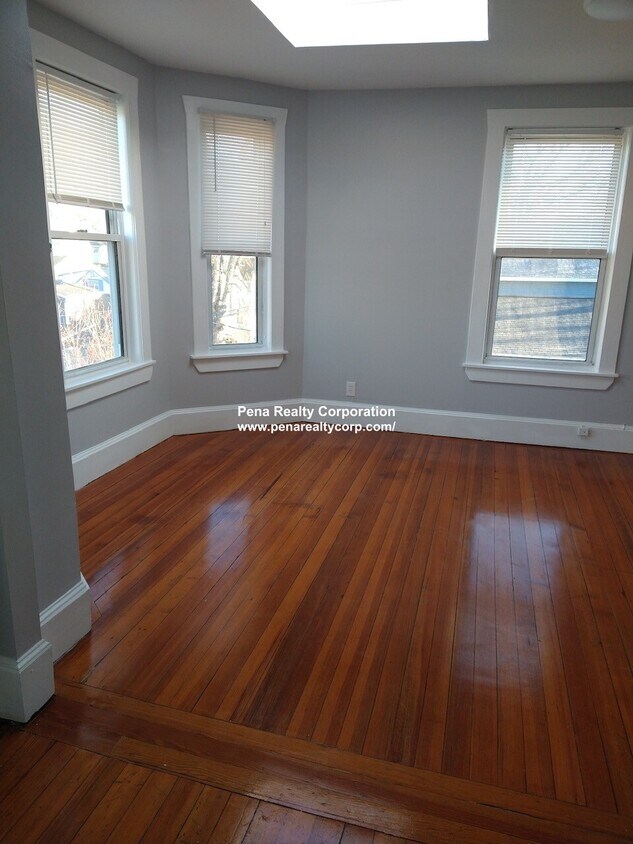 Foto del edificio - 76 Radcliffe Rd