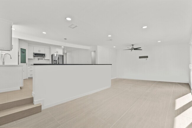 Foto del edificio - 10144 Gaviota Ave