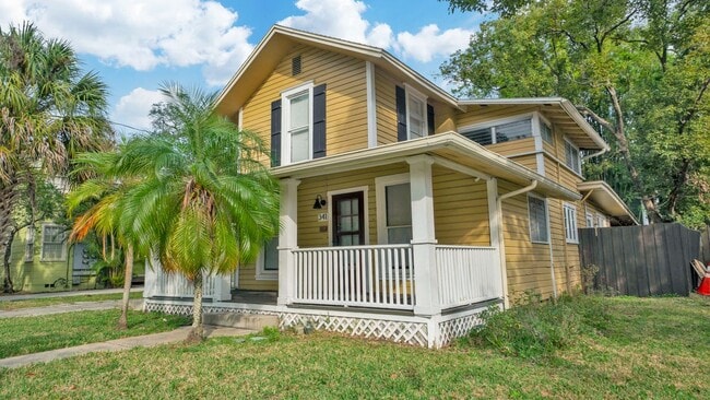 Building Photo - 341 Hillman Ave