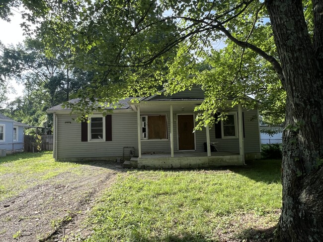 Building Photo - 1408 Doris Dr