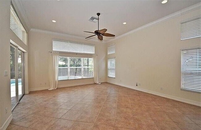 Foto del edificio - ***PET FRIENDLY***SATURNIA LAKES - 3 BED /...