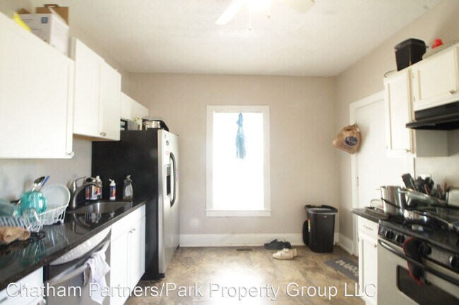 Building Photo - 1293-1295 N 5th St