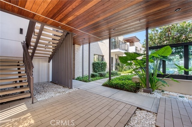 Building Photo - 125 Hurlbut St