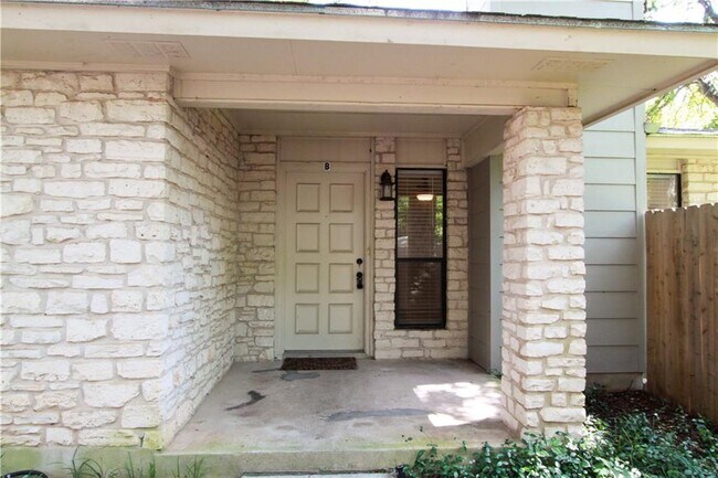 Building Photo - 6505 Columbia Oaks Ct