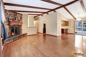 Building Photo - 903 Bench Ct