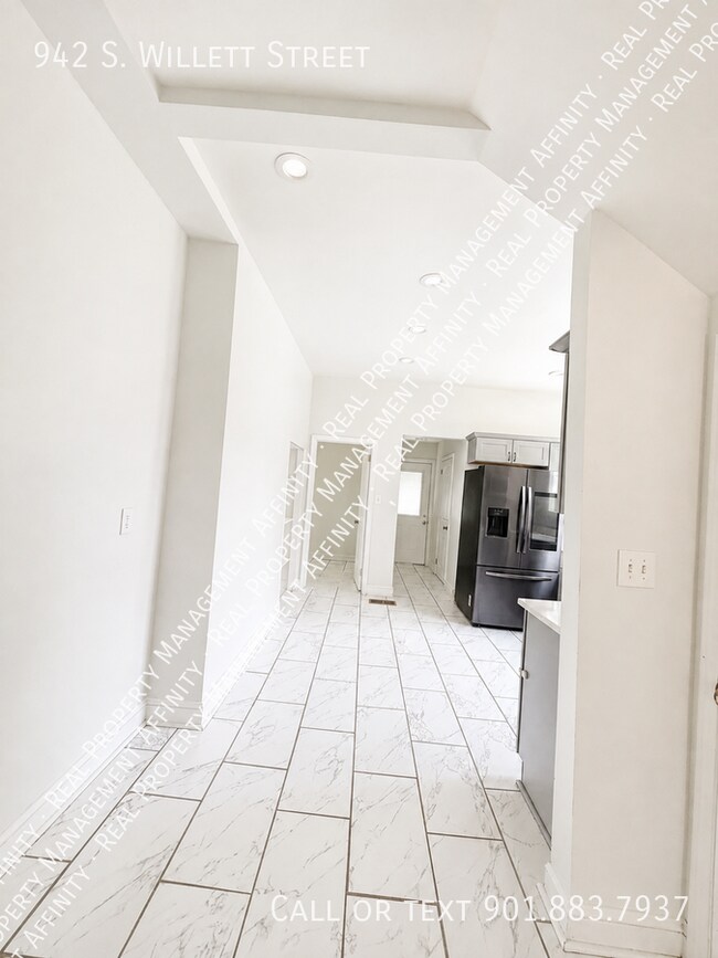 Foto del edificio - 942 S Willett St