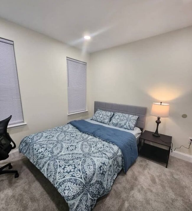 Foto del edificio - 708 N Madeira St