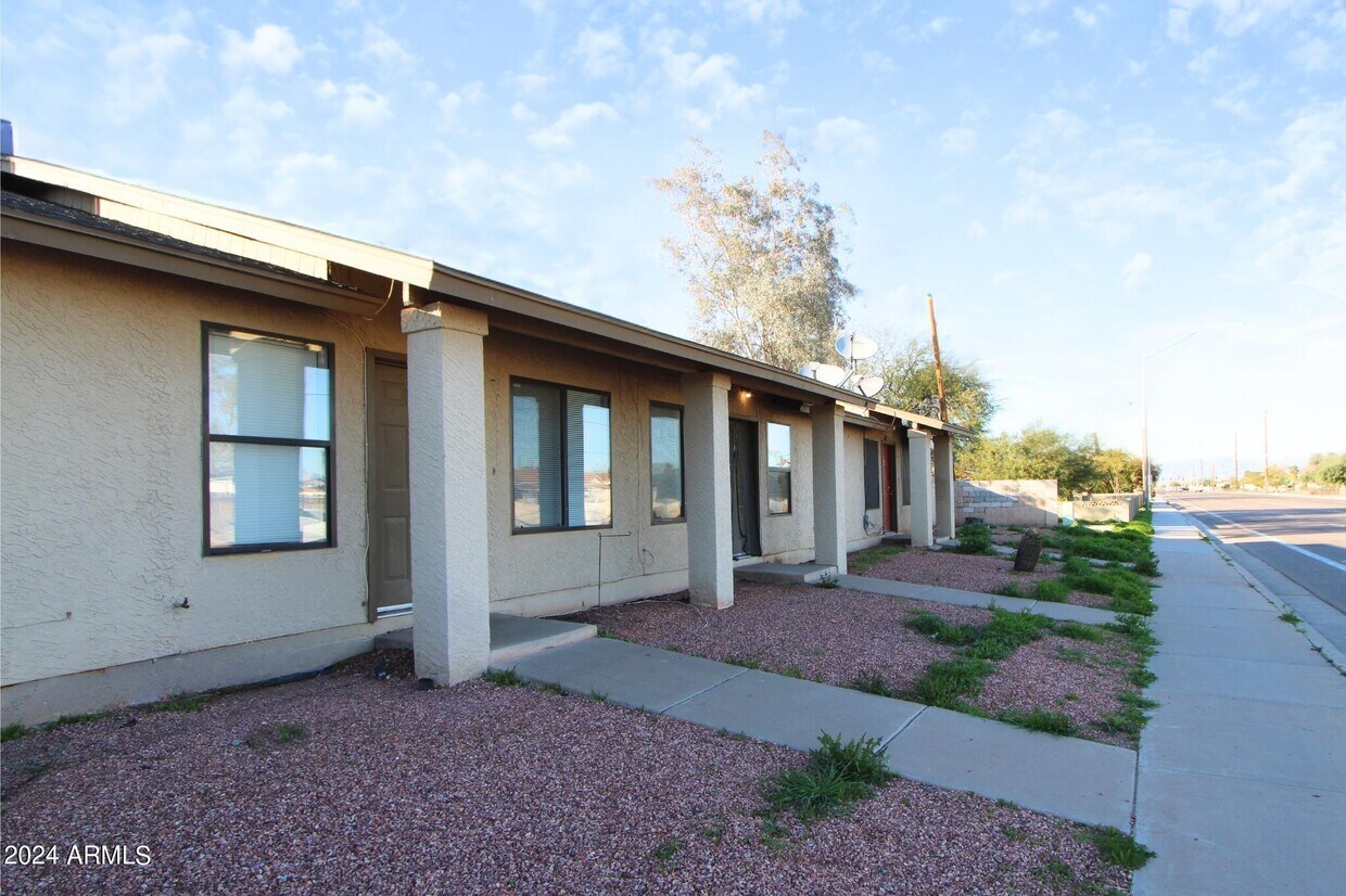 10 W Inglewood St Unit 3, Mesa, AZ 85201 Room for Rent in Mesa, AZ