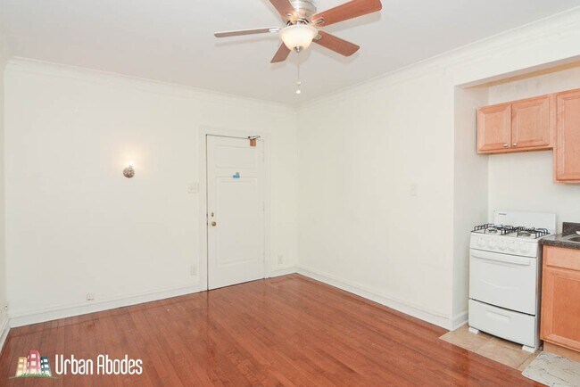 Foto del edificio - 4552 N Damen Ave