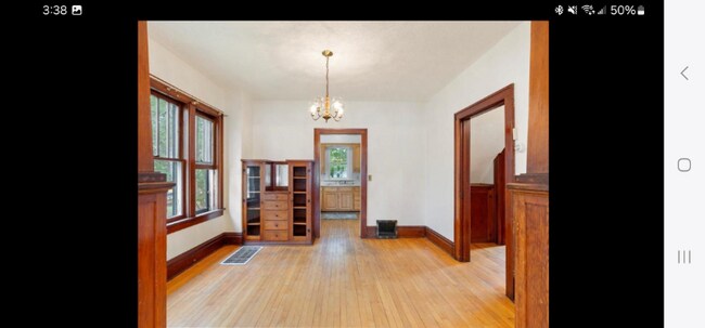 Building Photo - 1210 S 6th St