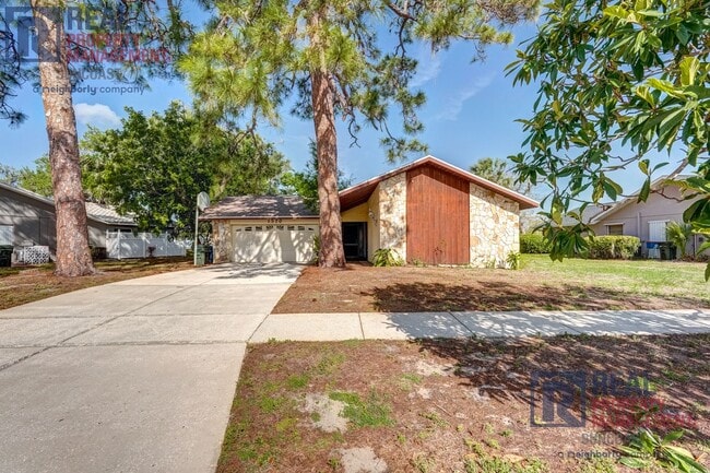Building Photo - 1370 Palmwood Dr