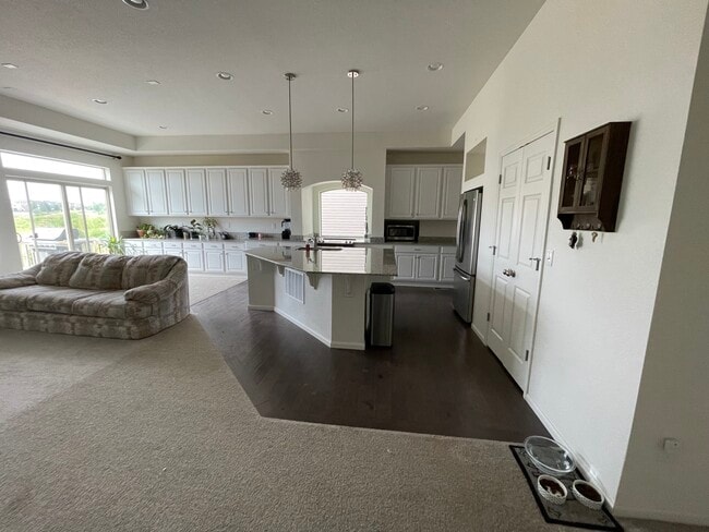Building Photo - 8659 Tranquil Knoll Ln