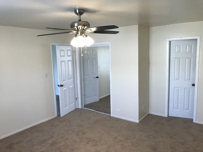 Building Photo - 3033 Kettering Heights