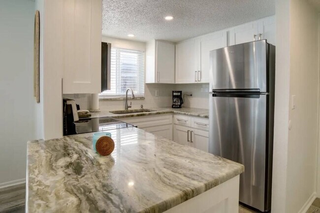 Foto del edificio - 2110 Gulf Blvd