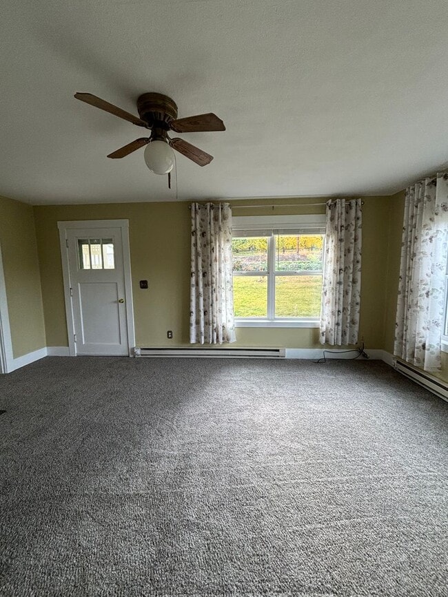 Building Photo - Beautiful views of Mt. Hood!