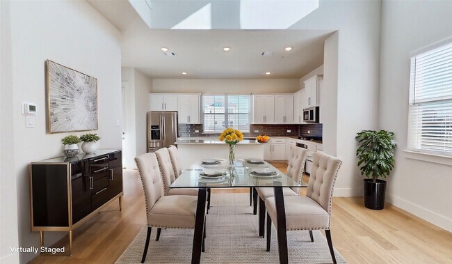 Foto del edificio - 801 Concan Dr