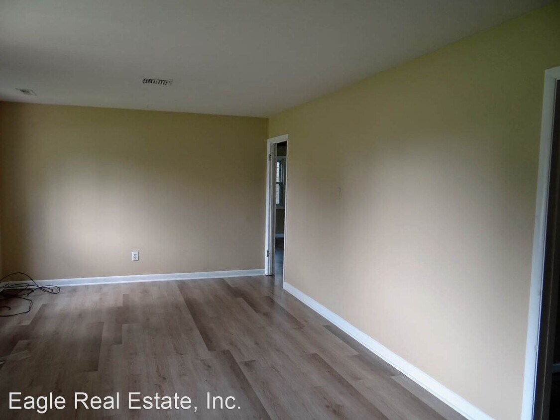 3 Br 1 Bath House 2621 Blue Springs Rd House For Rent In Huntsville Al Apartments Com 3 Br 1 Bath House 2621 Blue Springs Rd House For Rent In Huntsville Al Apartments Com