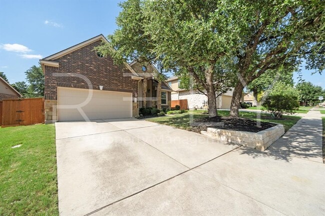Foto del edificio - 227 Choke Canyon Ln