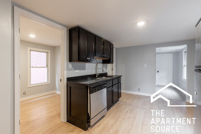 Foto del edificio - 1437 W 16th St