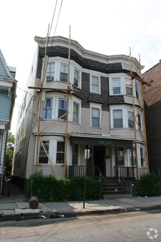 Building Photo - 603-605 S 20th St