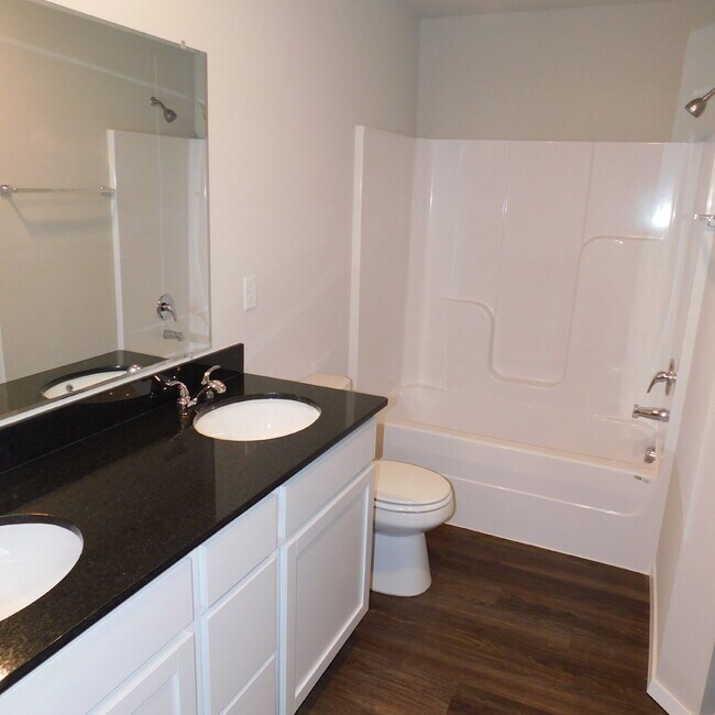 Building Photo - Beautiful 3 bedroom home in south Fayetteville!