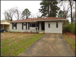 Building Photo - 5408 Halifax Dr