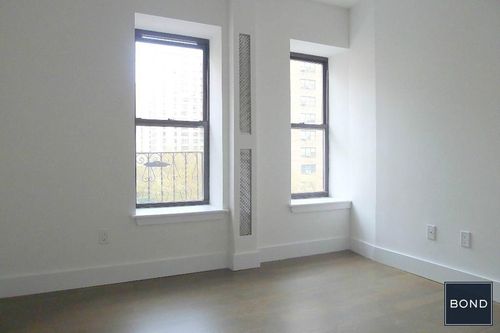 Primary Photo - 210 Rivington St